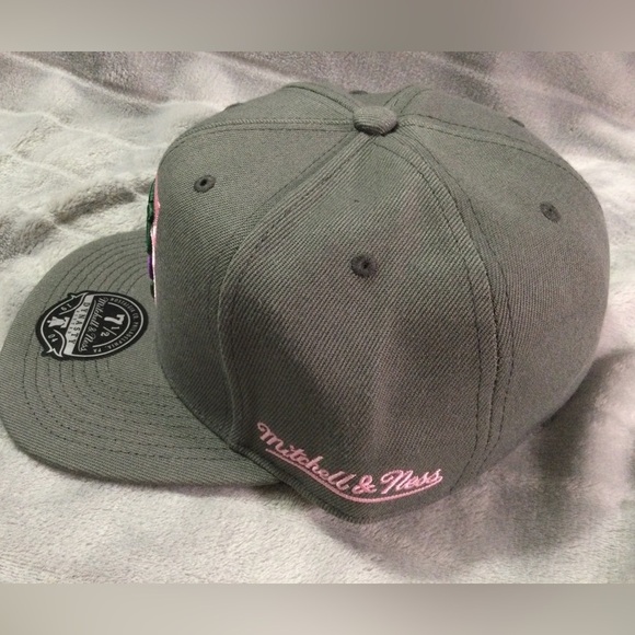 Mitchell & Ness New Jersey Nets 35 Years Gray Fitted Hat Size 7 1/2 - Picture 4 of 8